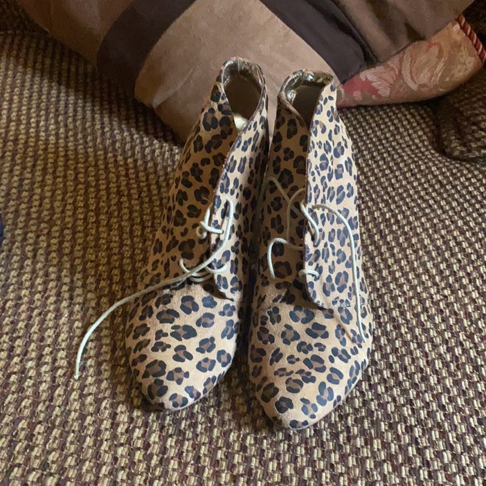 Leopard short boots - Picture 2 of 3